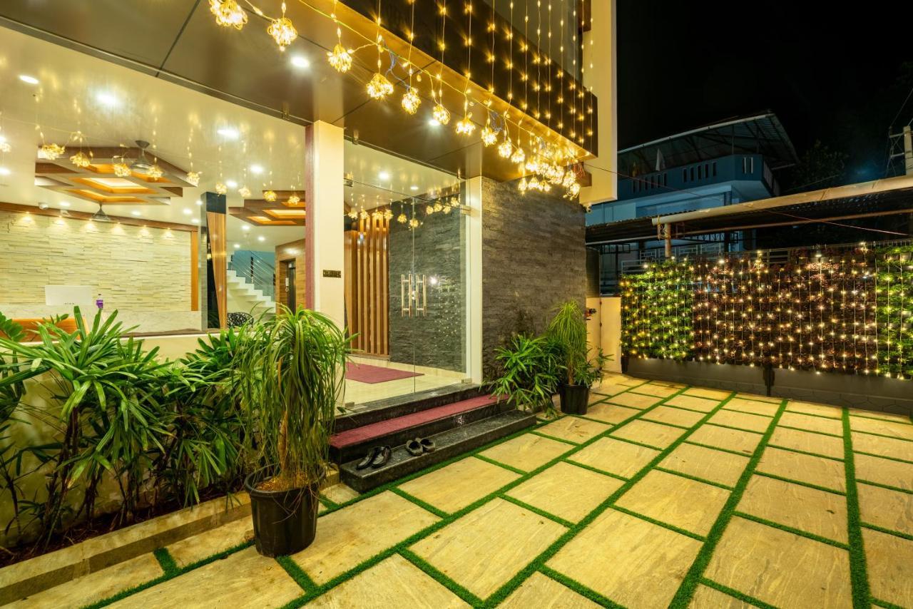 Hotel Daan Regency Thrissur Exterior foto